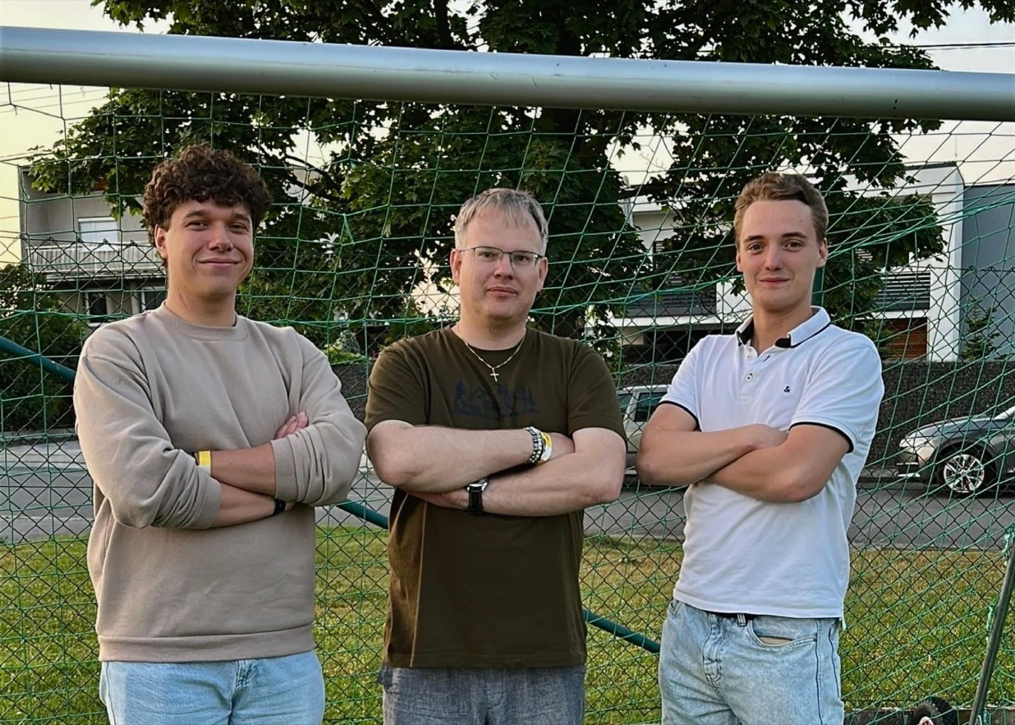 Gabriel se studenty po úspěšné maturitě